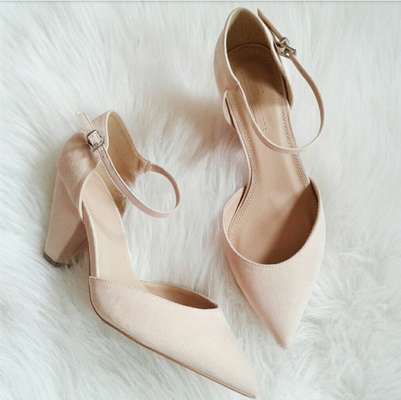 speaker pointed heels